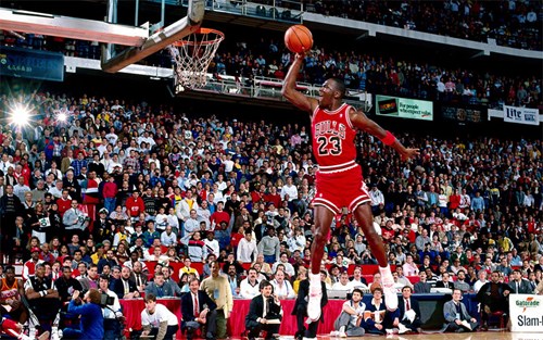 michael jordan 2 Michael Jordan: 100 triệu USD và câu chuyện thương hiệu